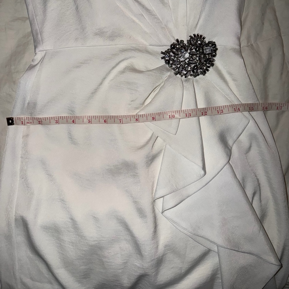 NWT BCBGMAXAZRIA STRAPLESS ISLA WHITE DRESS - Picture 10 of 10